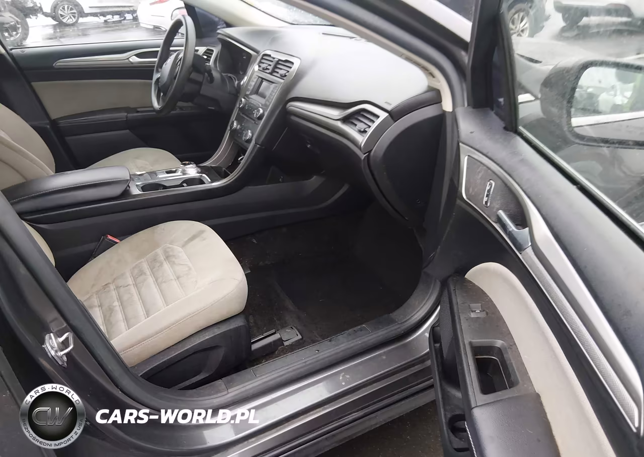 2017 Ford Fusion S VIN:3FA6P0G75HR270920 - 5