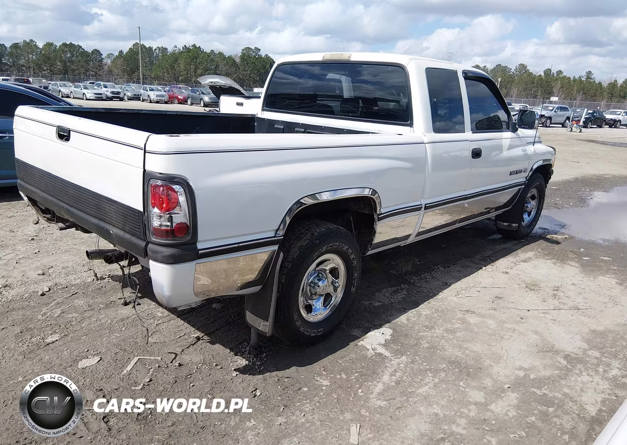 1996 Dodge Ram 1500 VIN:3B7HC13Y3TG117959 - 4