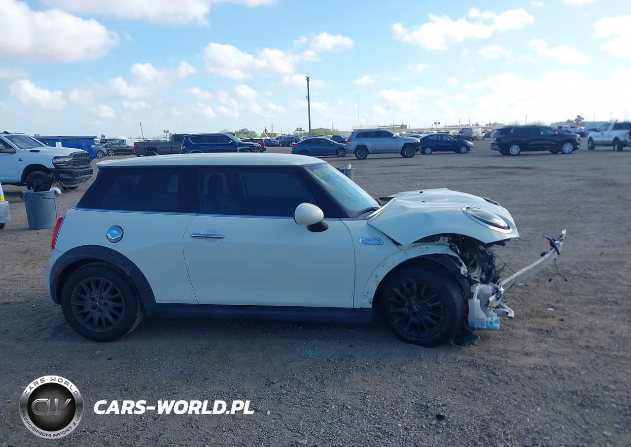 2019 Mini Hardtop Cooper S VIN:WMWXP7C5XK2H60681 - 14
