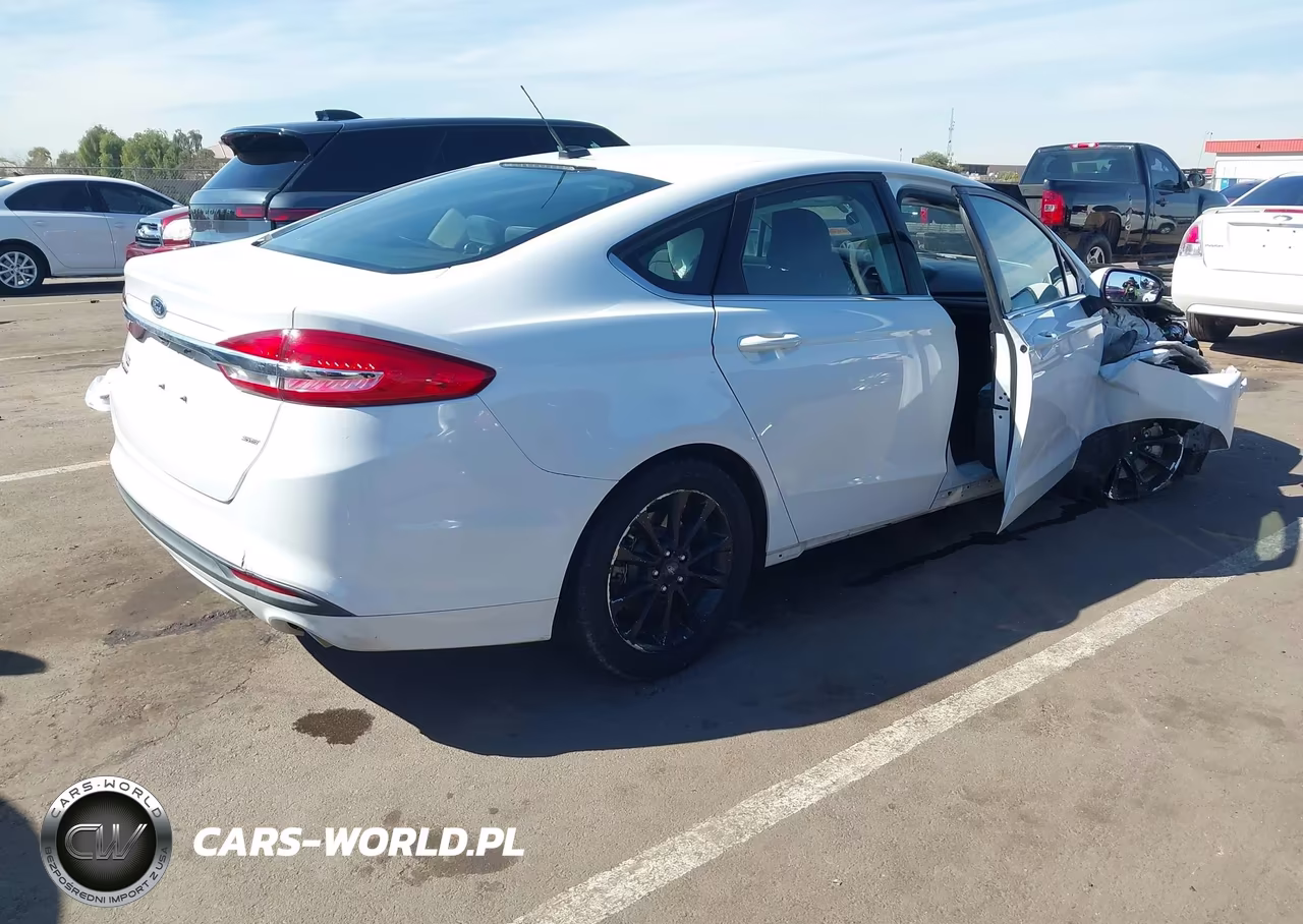 2017 Ford Fusion Se VIN:3FA6P0H74HR237308 - 4
