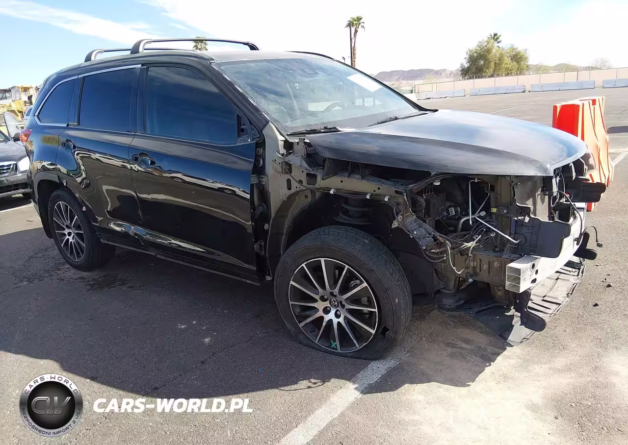 2018 Toyota Highlander Se