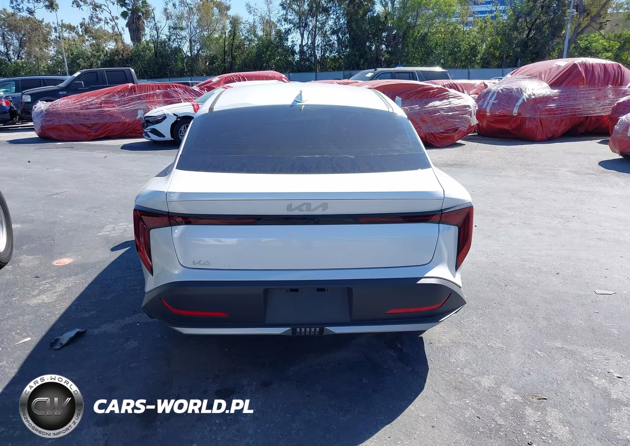 2025 Kia K4 Lxs VIN:3KPFT4DE1SE160980 - 17