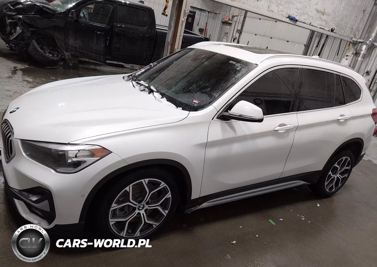 2021 BMW X1 xDrive28I VIN:WBXJG9C09M5T16508 - 14