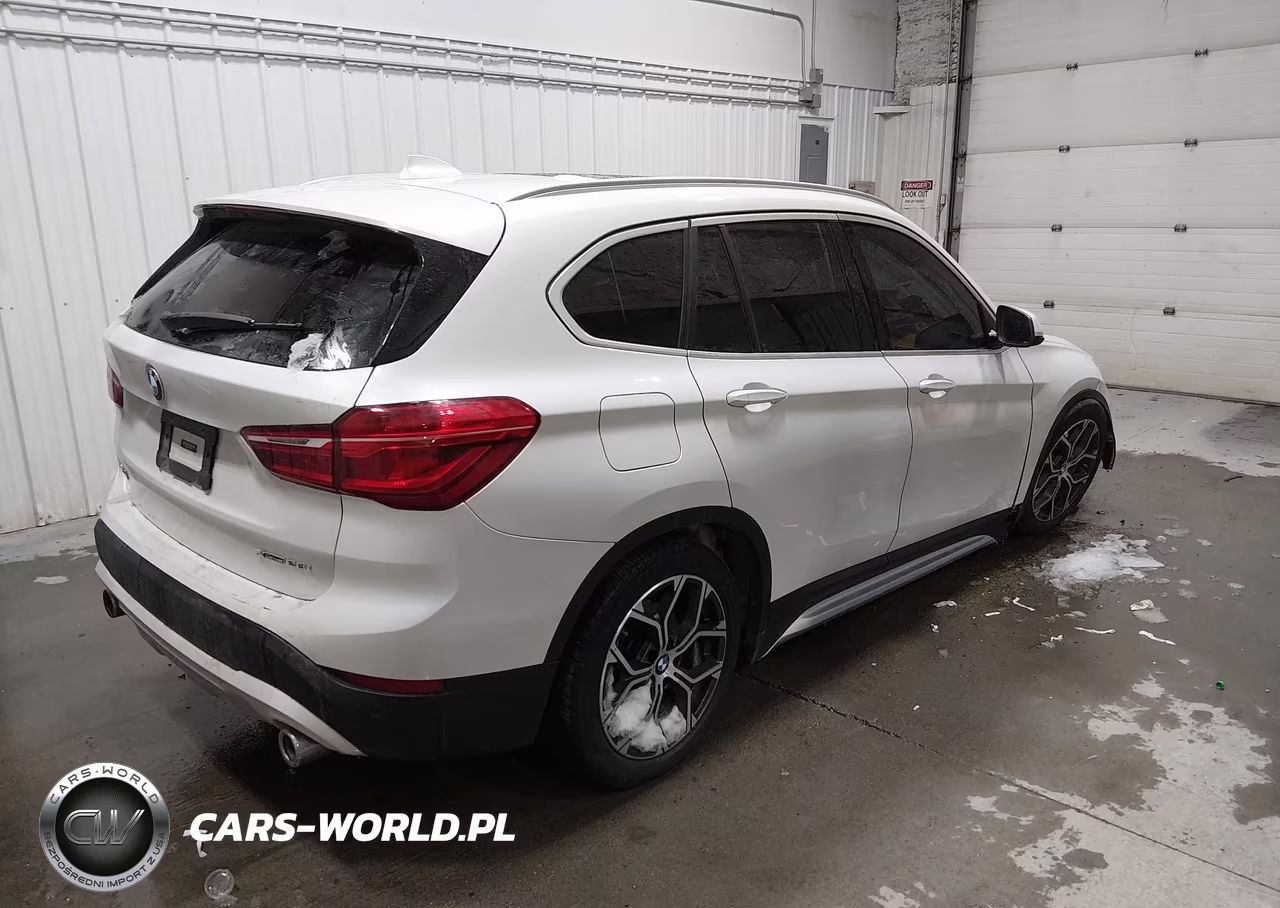 2021 BMW X1 xDrive28I VIN:WBXJG9C09M5T16508 - 4