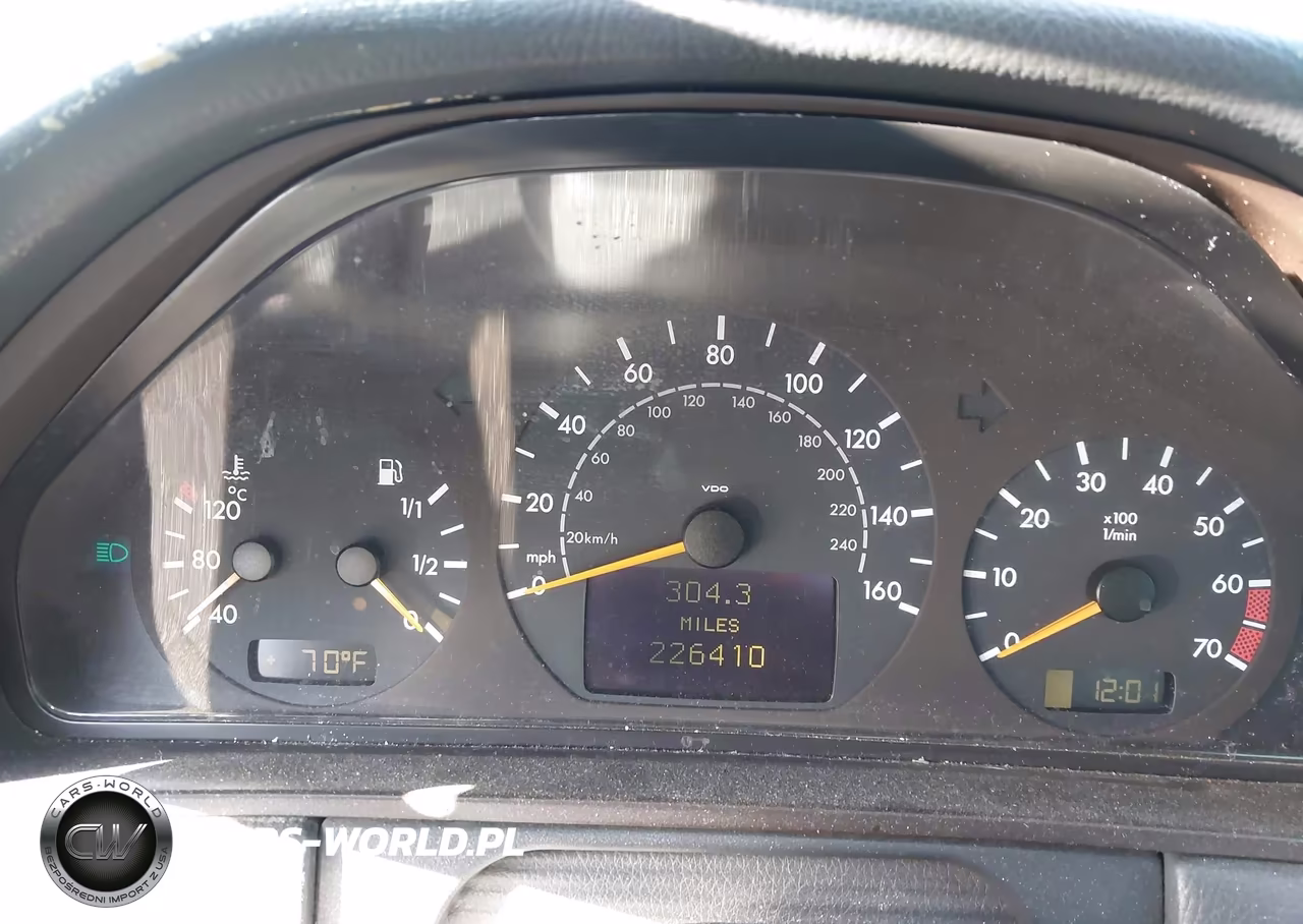 2001 Mercedes-Benz E 430 VIN:WDBJF70J91X048740 - 7