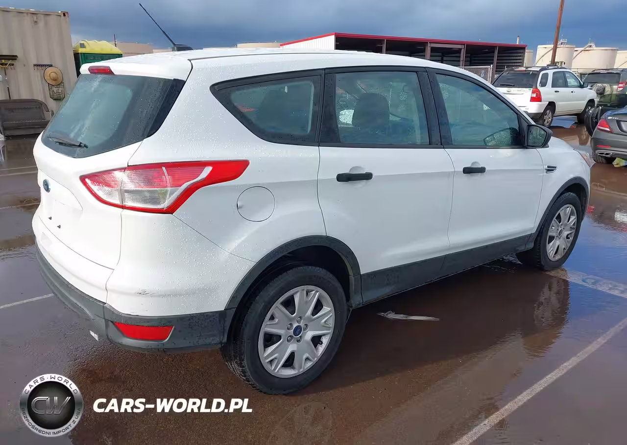 2013 Ford Escape S VIN:1FMCU0F78DUA48149 - 4