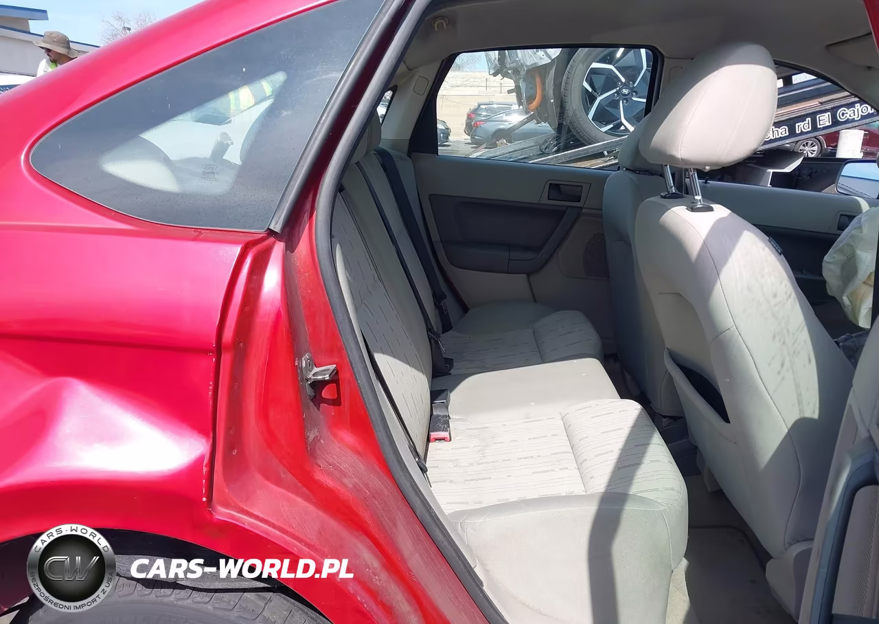 2011 Ford Focus Se VIN:1FAHP3FN7BW190615 - 8