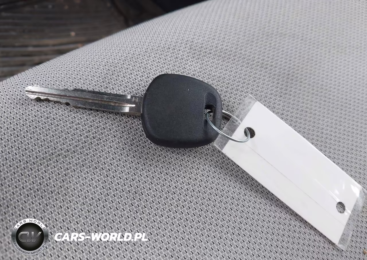 2020 Toyota Corolla L VIN:JTDDPRAE1LJ004472 - 11