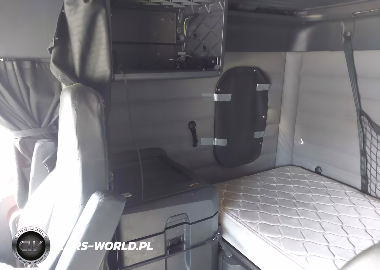 2020 Freightliner New Cascadia 126 VIN:3AKJHHDR9LSLY8320 - 21