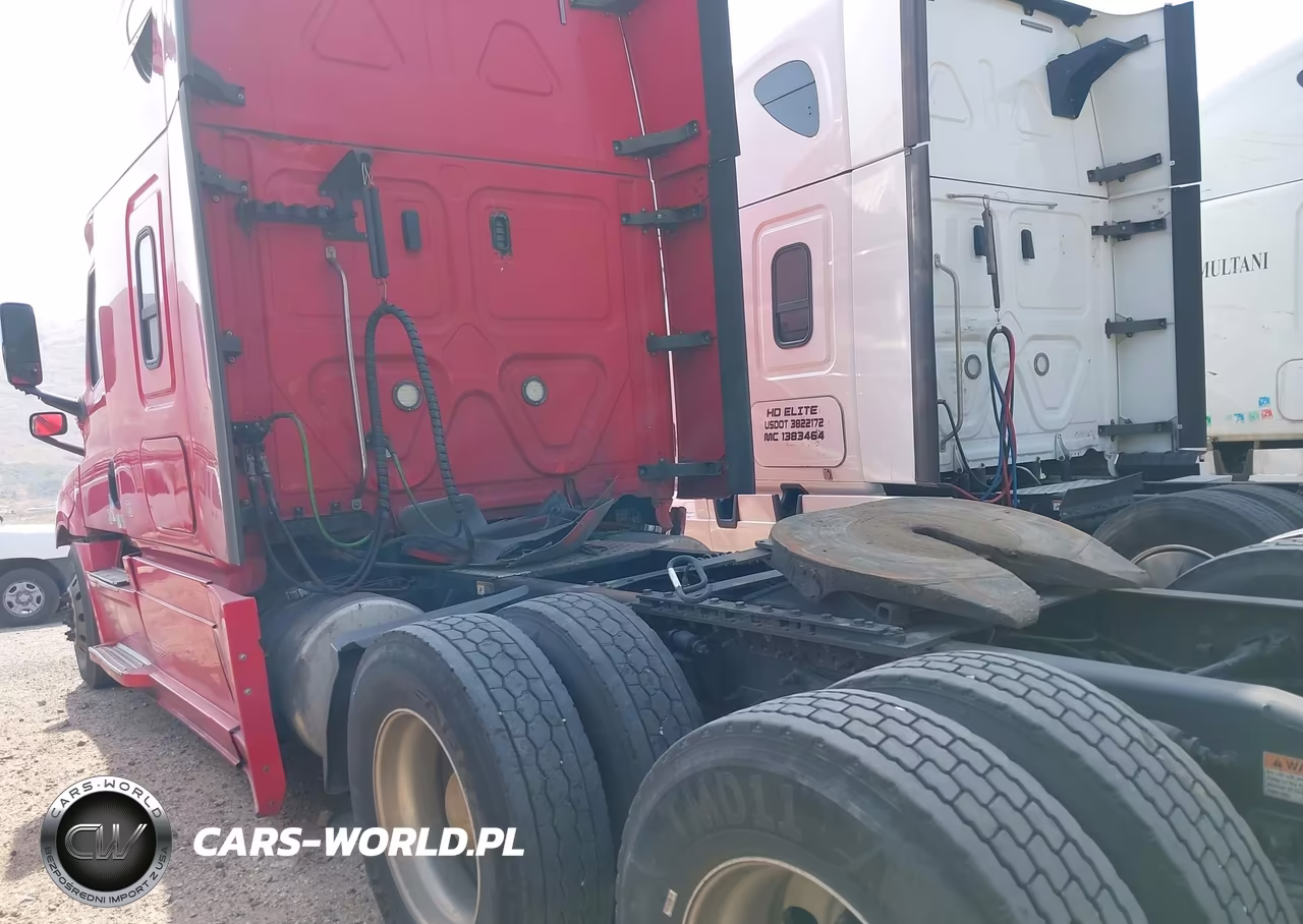 2020 Freightliner New Cascadia 126 VIN:3AKJHHDR9LSLY8320 - 3
