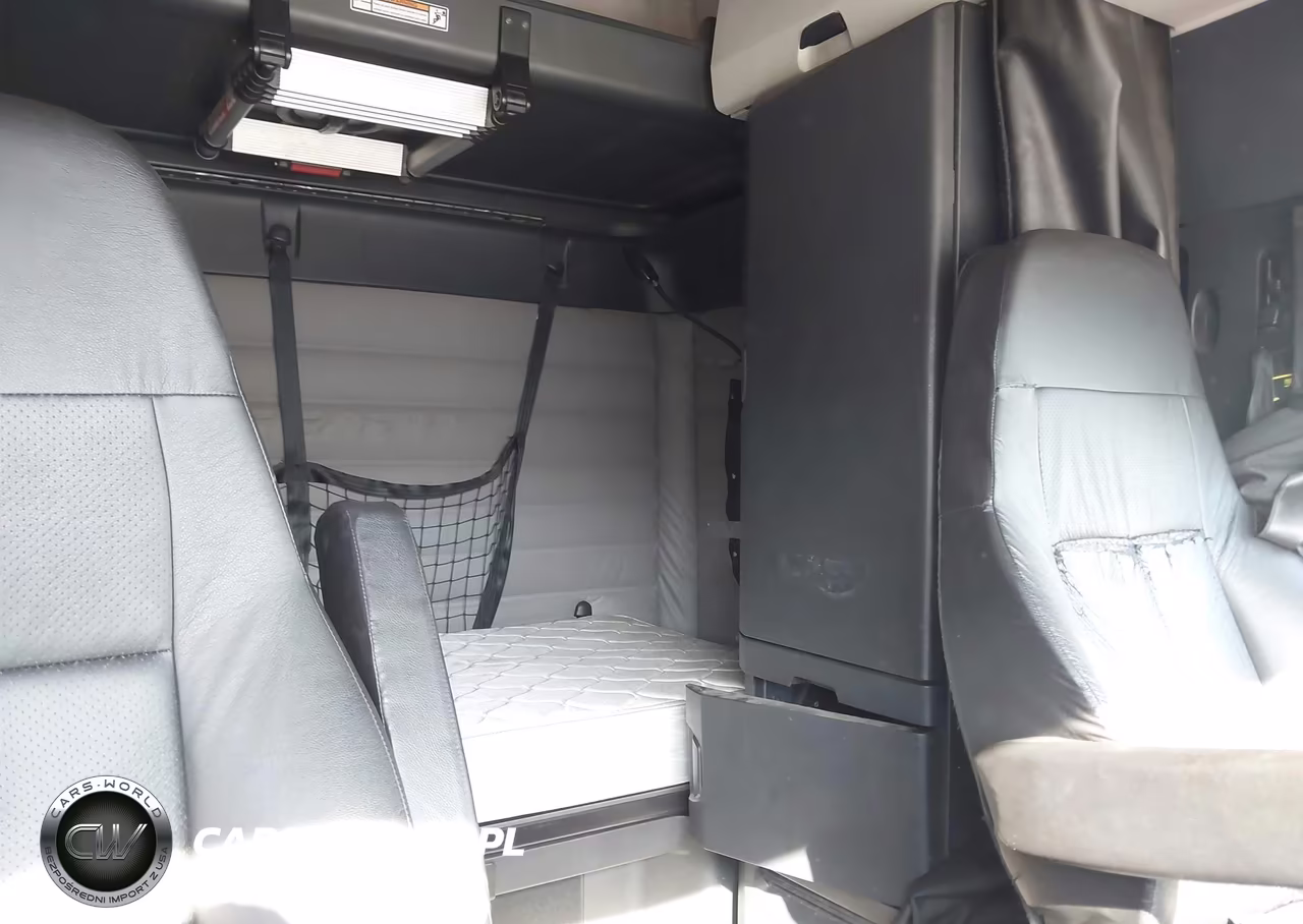 2020 Freightliner New Cascadia 126 VIN:3AKJHHDR9LSLY8320 - 6