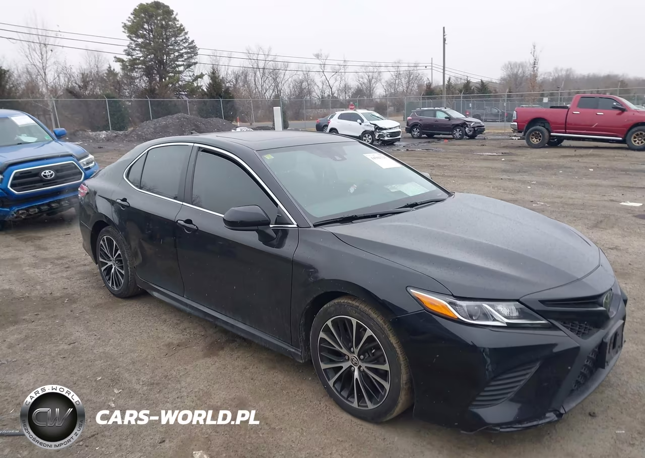 2020 Toyota Camry Se – zdjęcie 1 z 16