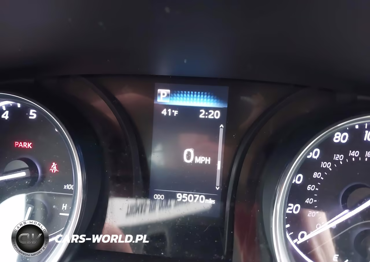 2020 Toyota Camry Se VIN:4T1G11AK9LU952621 - 15