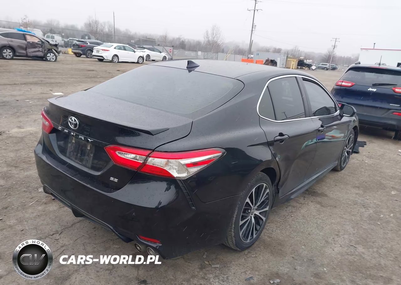 2020 Toyota Camry Se VIN:4T1G11AK9LU952621 - 4