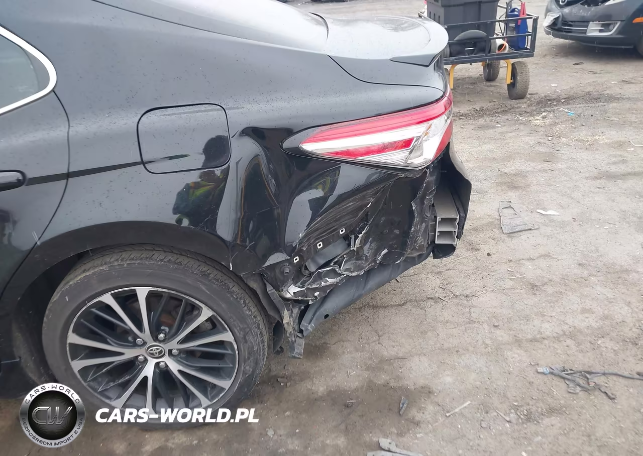 2020 Toyota Camry Se VIN:4T1G11AK9LU952621 - 6