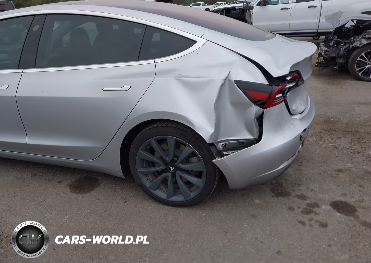 2018 Tesla Model 3 Long Range-Mid Range VIN:5YJ3E1EA8JF010929 - 12