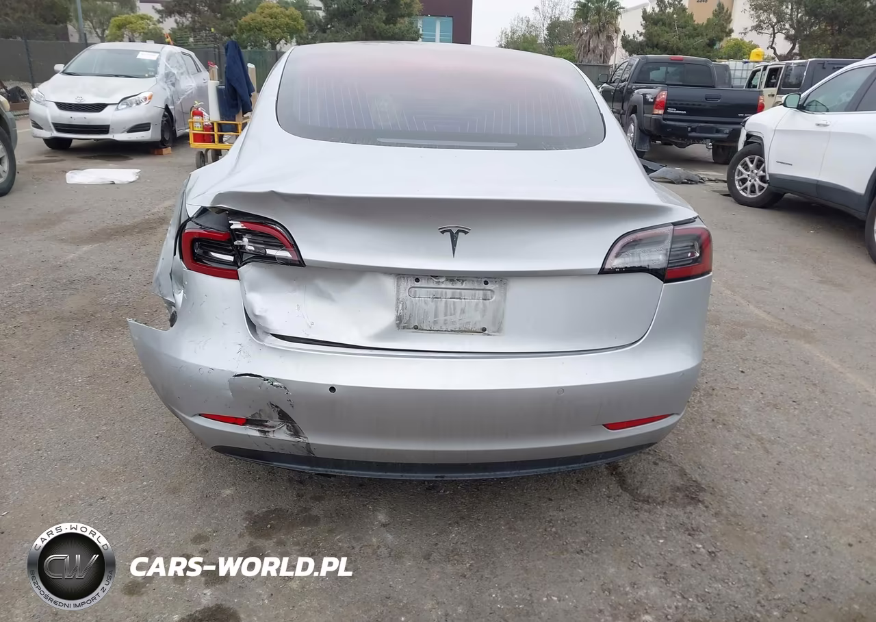 2018 Tesla Model 3 Long Range-Mid Range VIN:5YJ3E1EA8JF010929 - 17