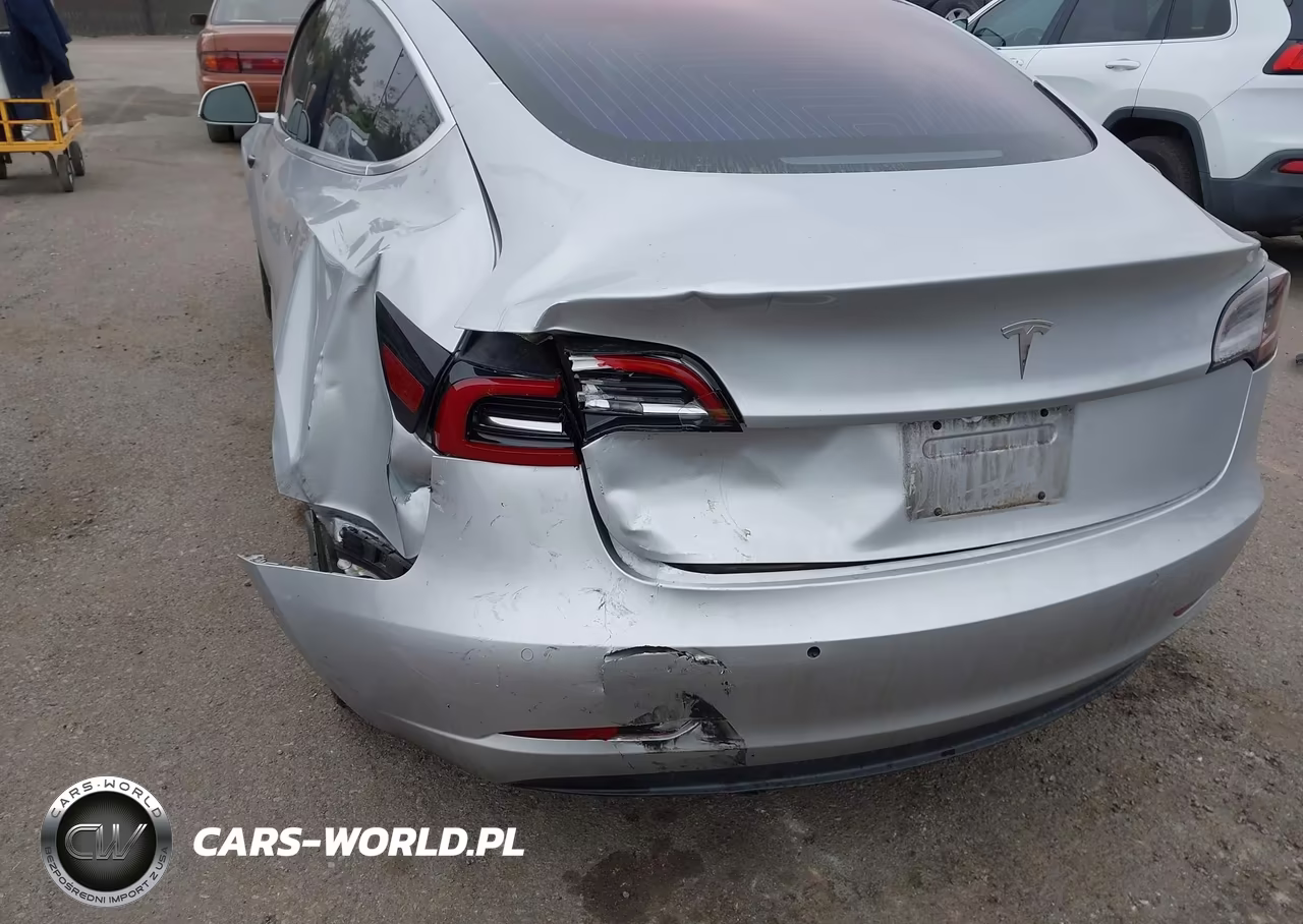 2018 Tesla Model 3 Long Range-Mid Range VIN:5YJ3E1EA8JF010929 - 6