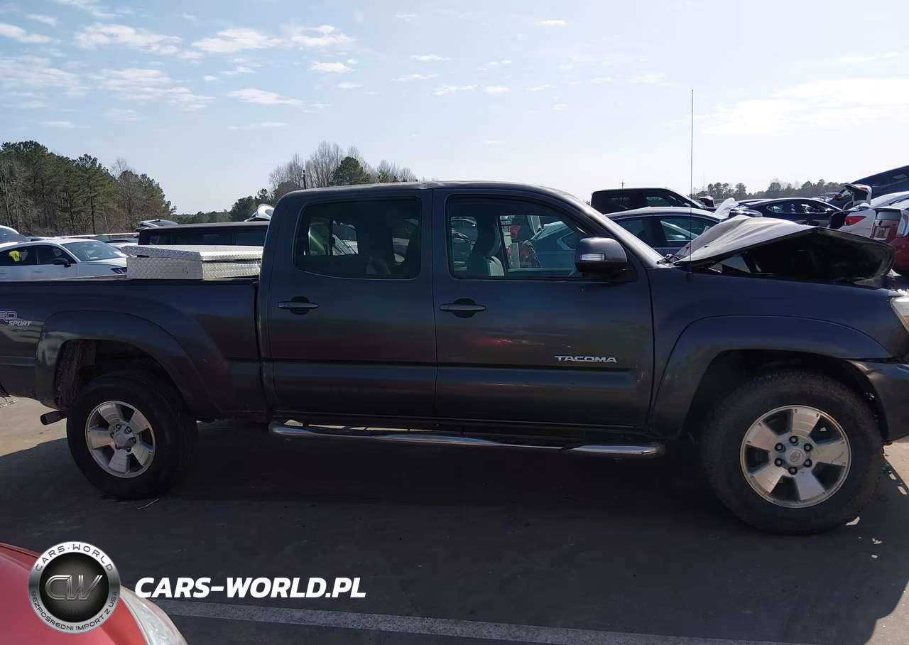 2013 Toyota Tacoma Base V6 VIN:3TMMU4FN8DM058117 - 13