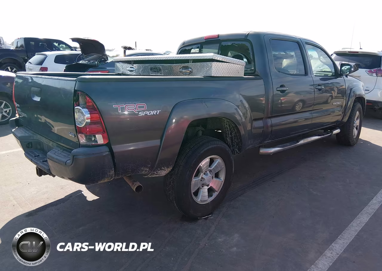 2013 Toyota Tacoma Base V6 VIN:3TMMU4FN8DM058117 - 4