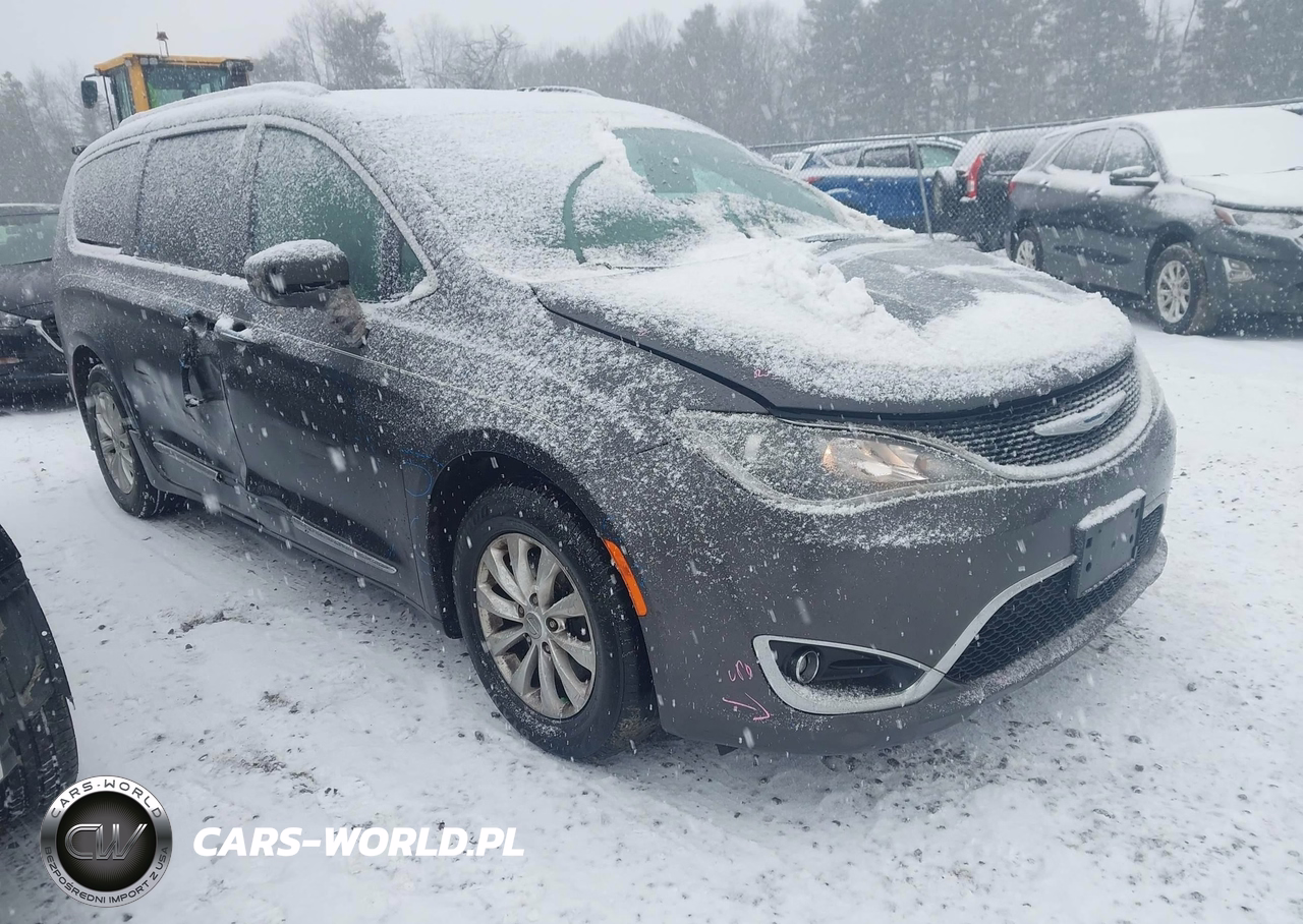 2018 Chrysler Pacifica Touring L