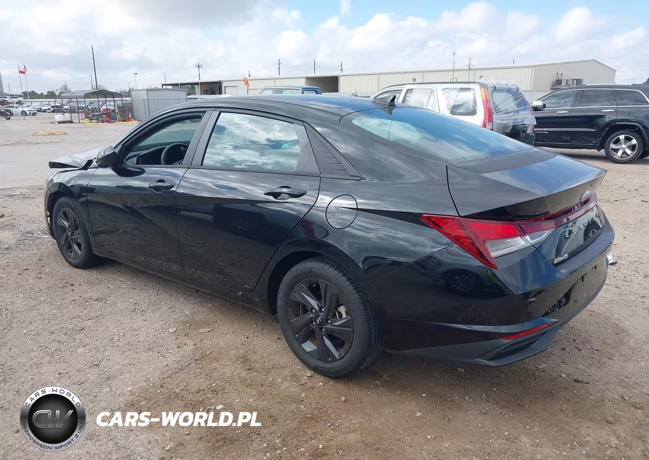 2021 Hyundai Elantra Sel VIN:KMHLM4AG2MU102723 - 3