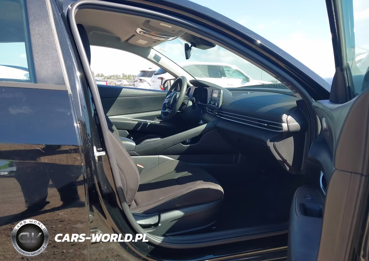2021 Hyundai Elantra Sel VIN:KMHLM4AG2MU102723 - 5