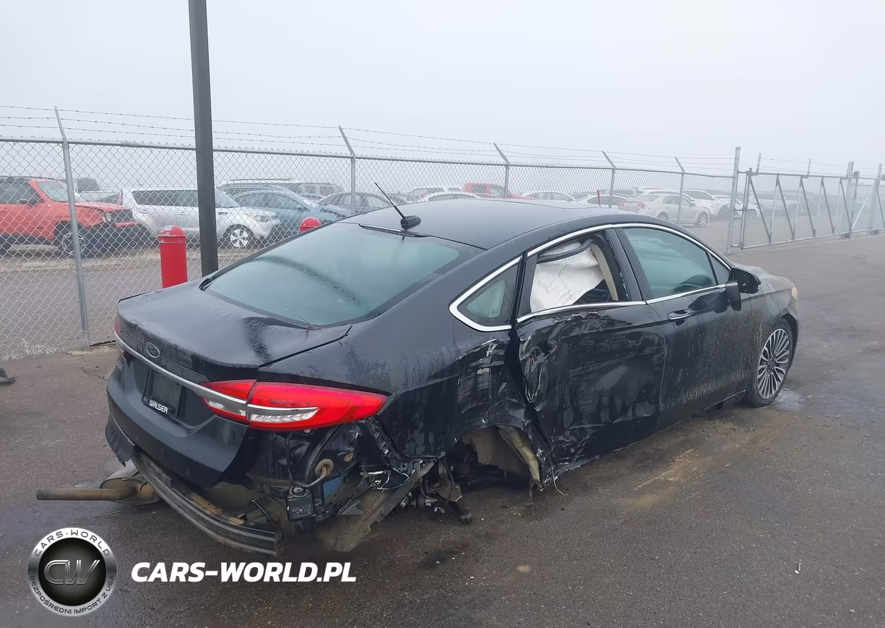 2017 Ford Fusion Se VIN:3FA6P0T90HR156847 - 4