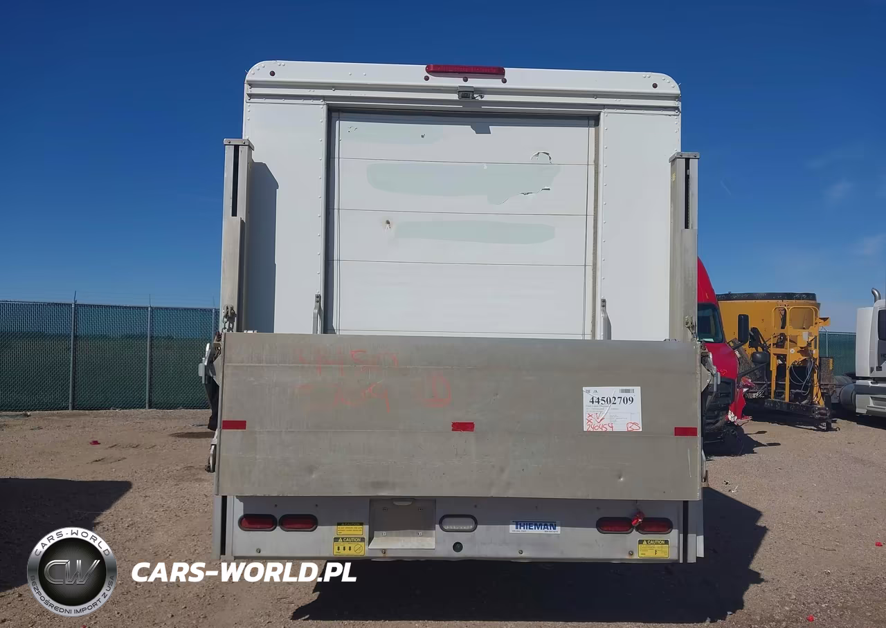 2011 Freightliner Chassis M Line Walk-In Van VIN:4UZAAPDUXBCBD0516 - 15