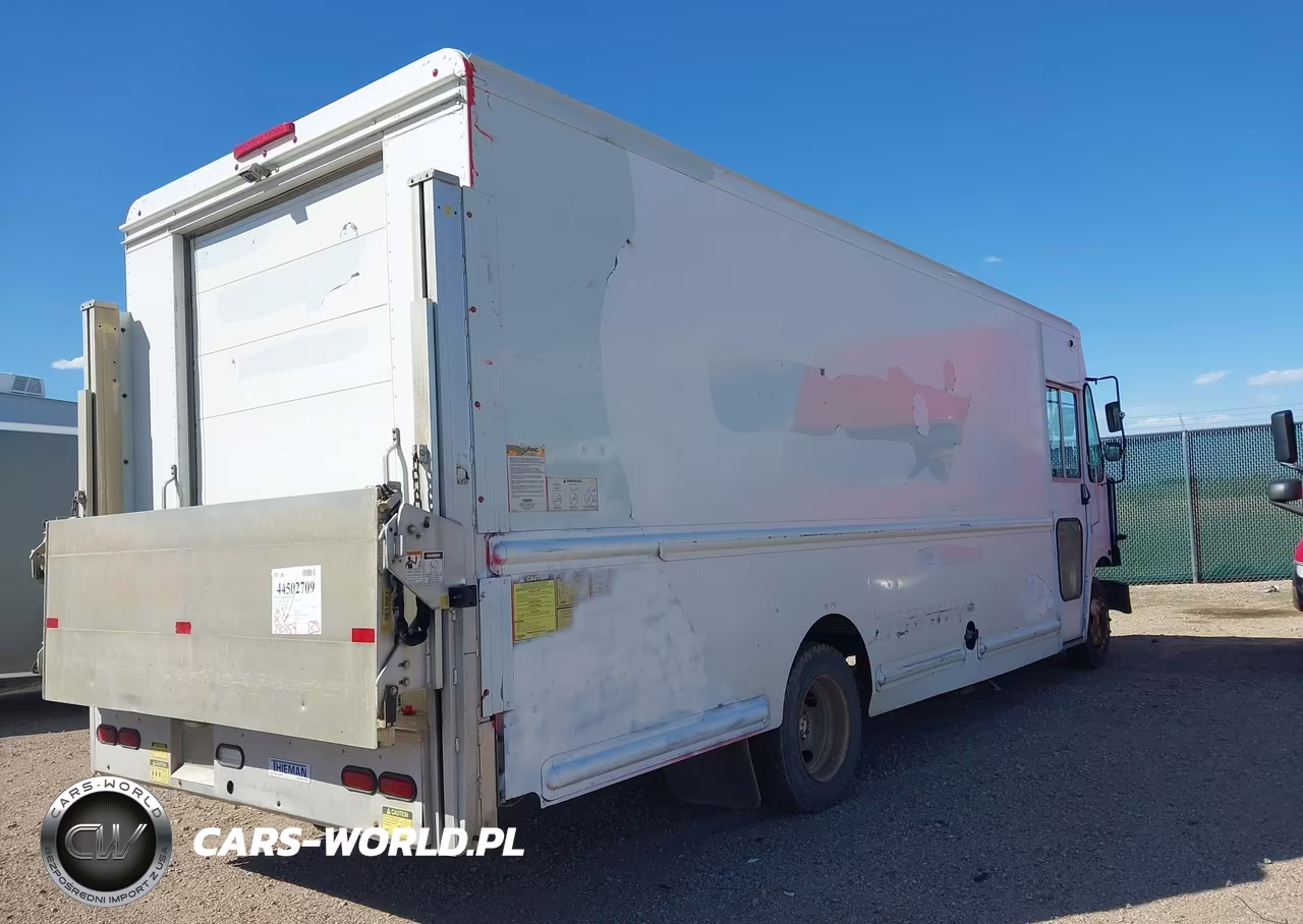 2011 Freightliner Chassis M Line Walk-In Van VIN:4UZAAPDUXBCBD0516 - 4