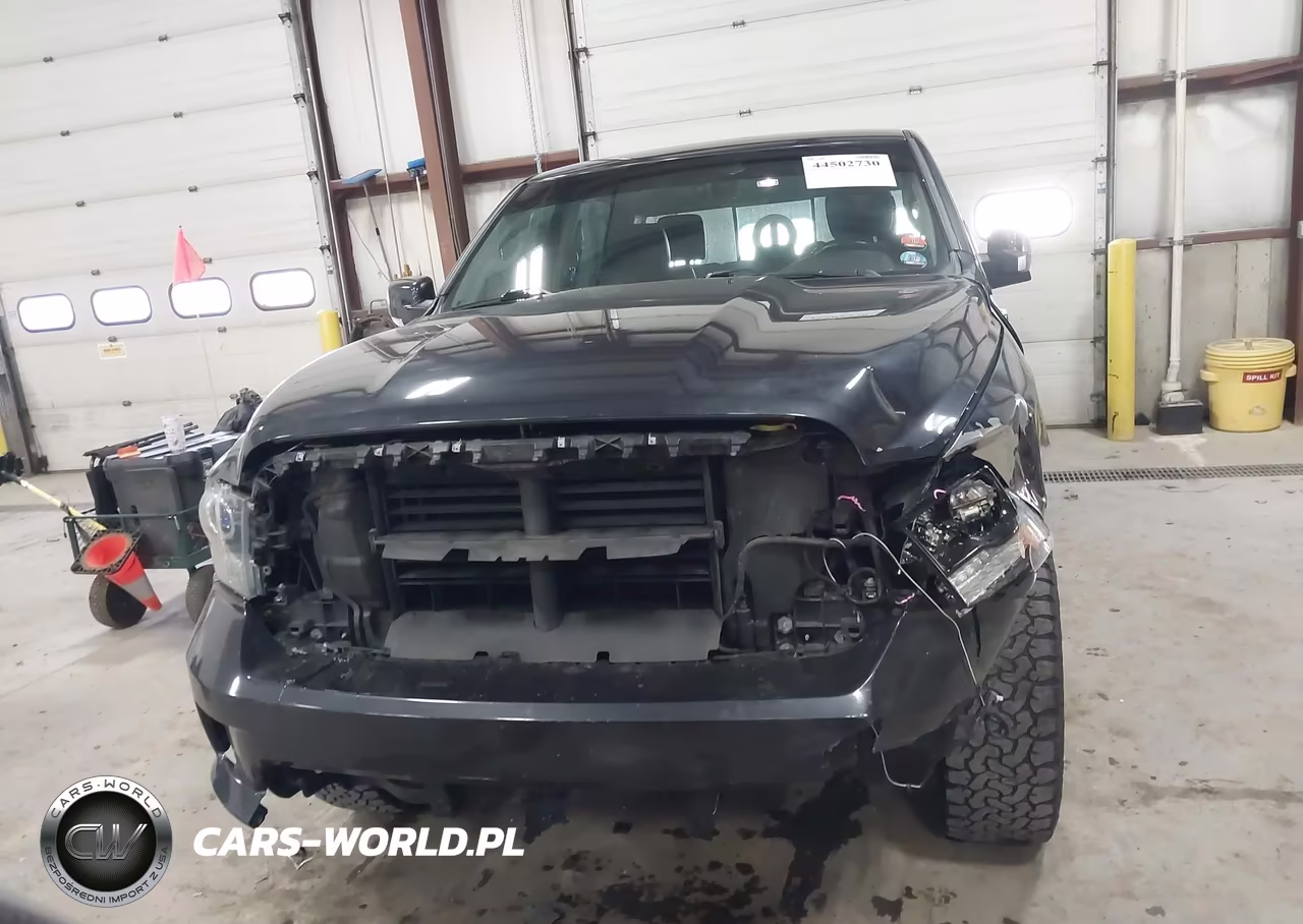 2016 Ram 1500 Sport VIN:1C6RR7MT8GS196429 - 12
