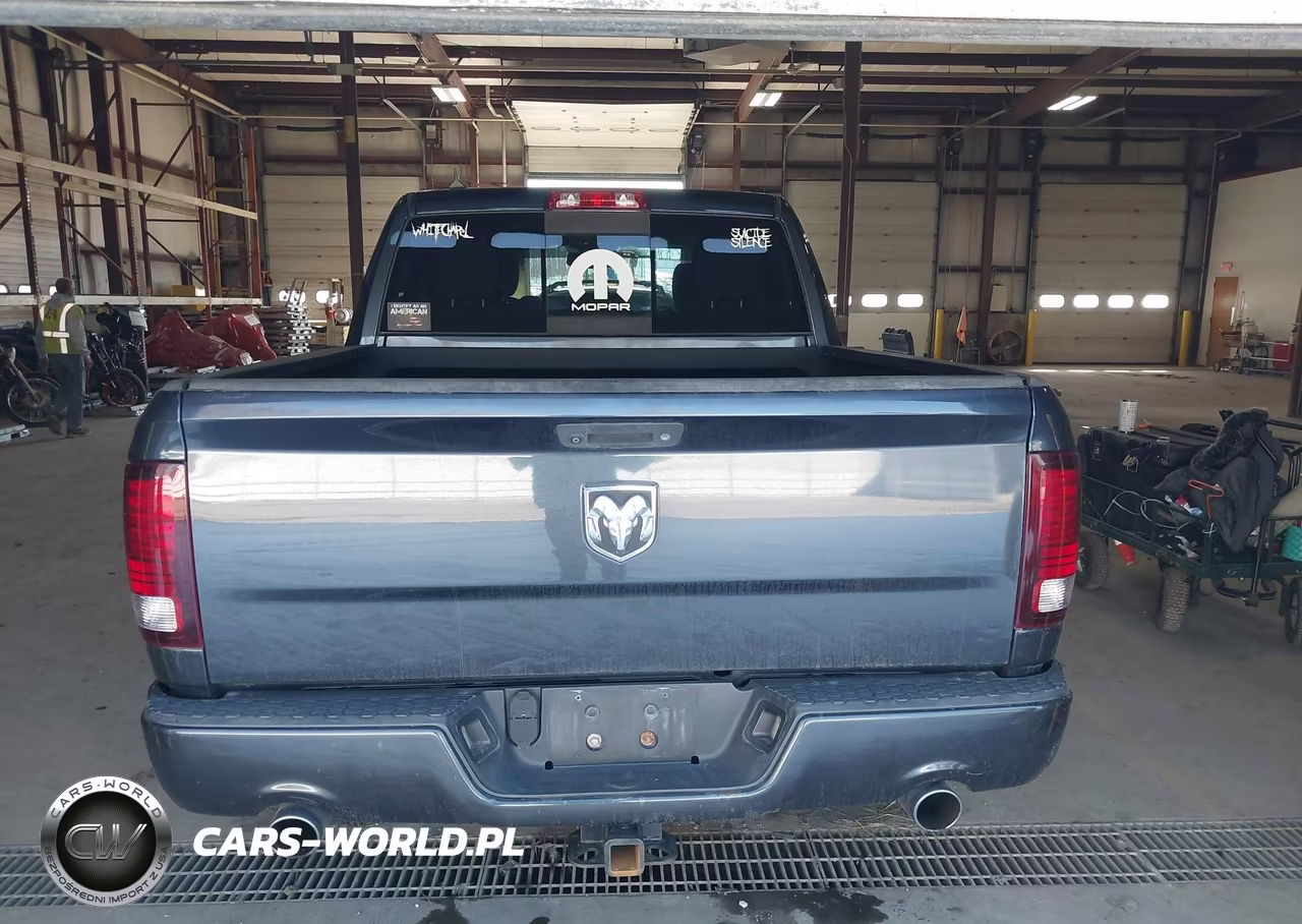 2016 Ram 1500 Sport VIN:1C6RR7MT8GS196429 - 16