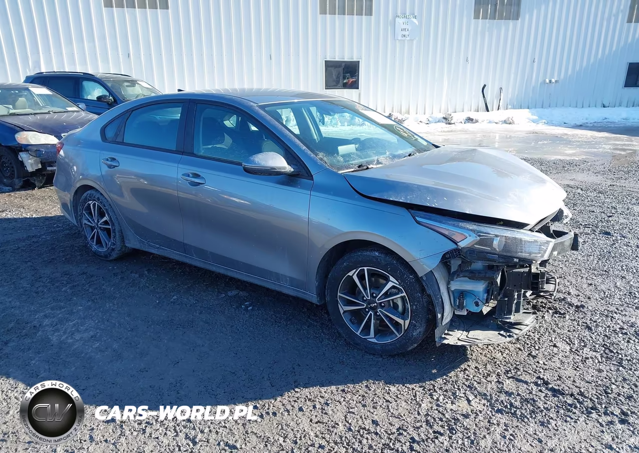 2023 Kia Forte Lxs