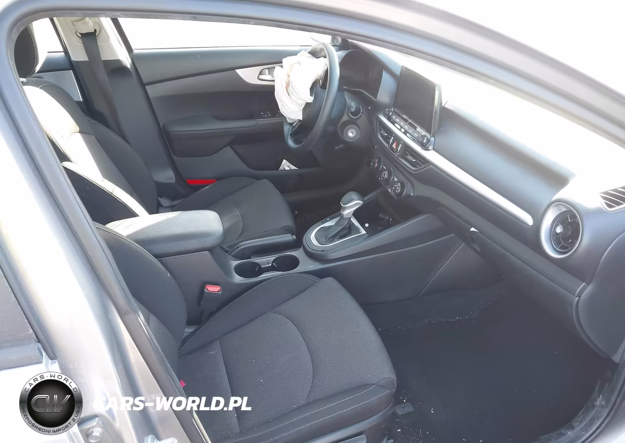 2023 Kia Forte Lxs VIN:3KPF24ADXPE588276 - 5