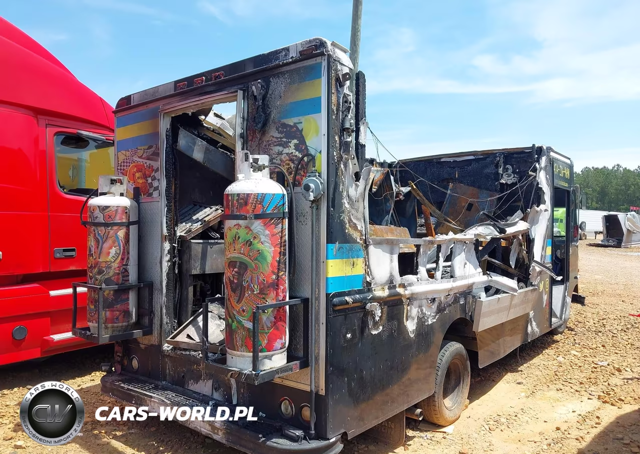 2006 Ford E-350 Stripped VIN:1FCJE39L16DB02946 - 4