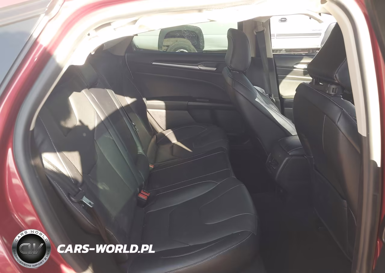 2020 Ford Fusion Titanium VIN:3FA6P0K95LR113681 - 18