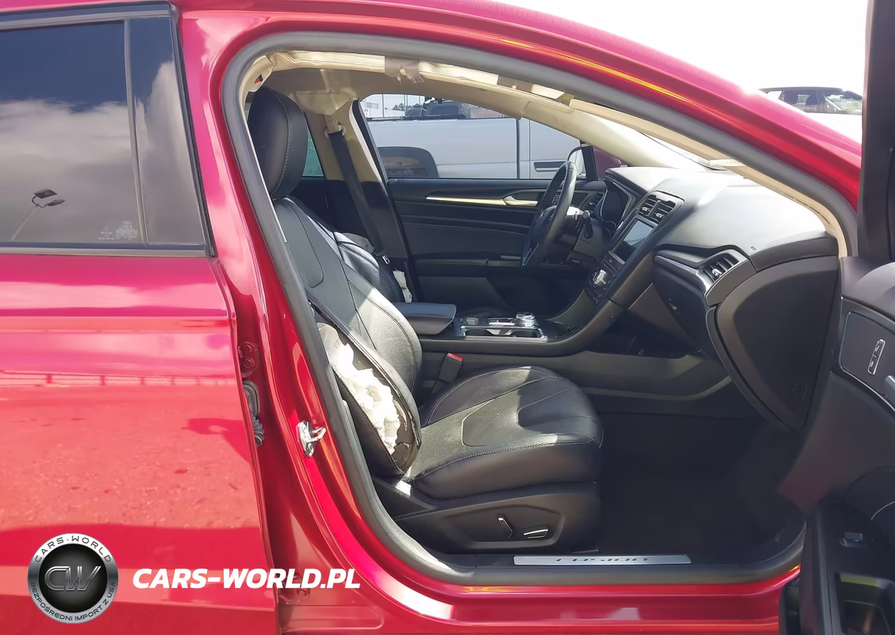 2020 Ford Fusion Titanium VIN:3FA6P0K95LR113681 - 5