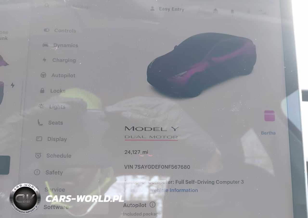 2022 Tesla Model Y Performance Dual Motor All-Wheel Drive VIN:7SAYGDEF0NF567680 - 16
