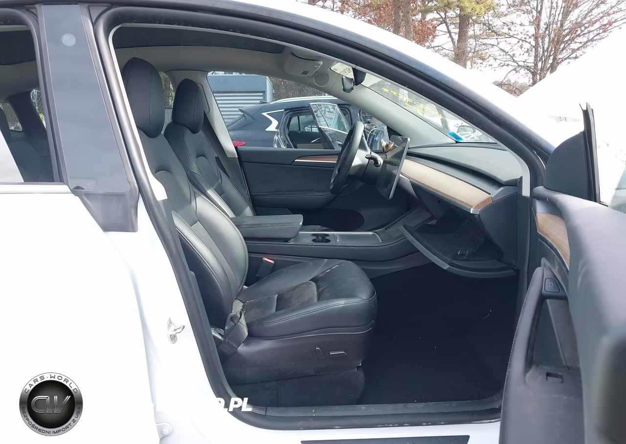 2022 Tesla Model Y Performance Dual Motor All-Wheel Drive VIN:7SAYGDEF0NF567680 - 5