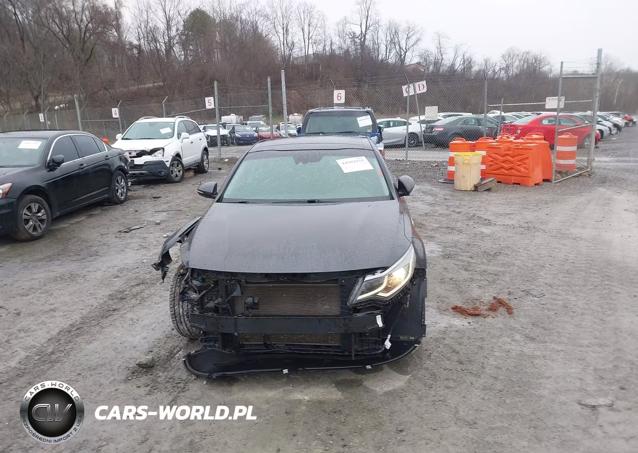 2019 Kia Optima S VIN:5XXGT4L35KG322542 - 12