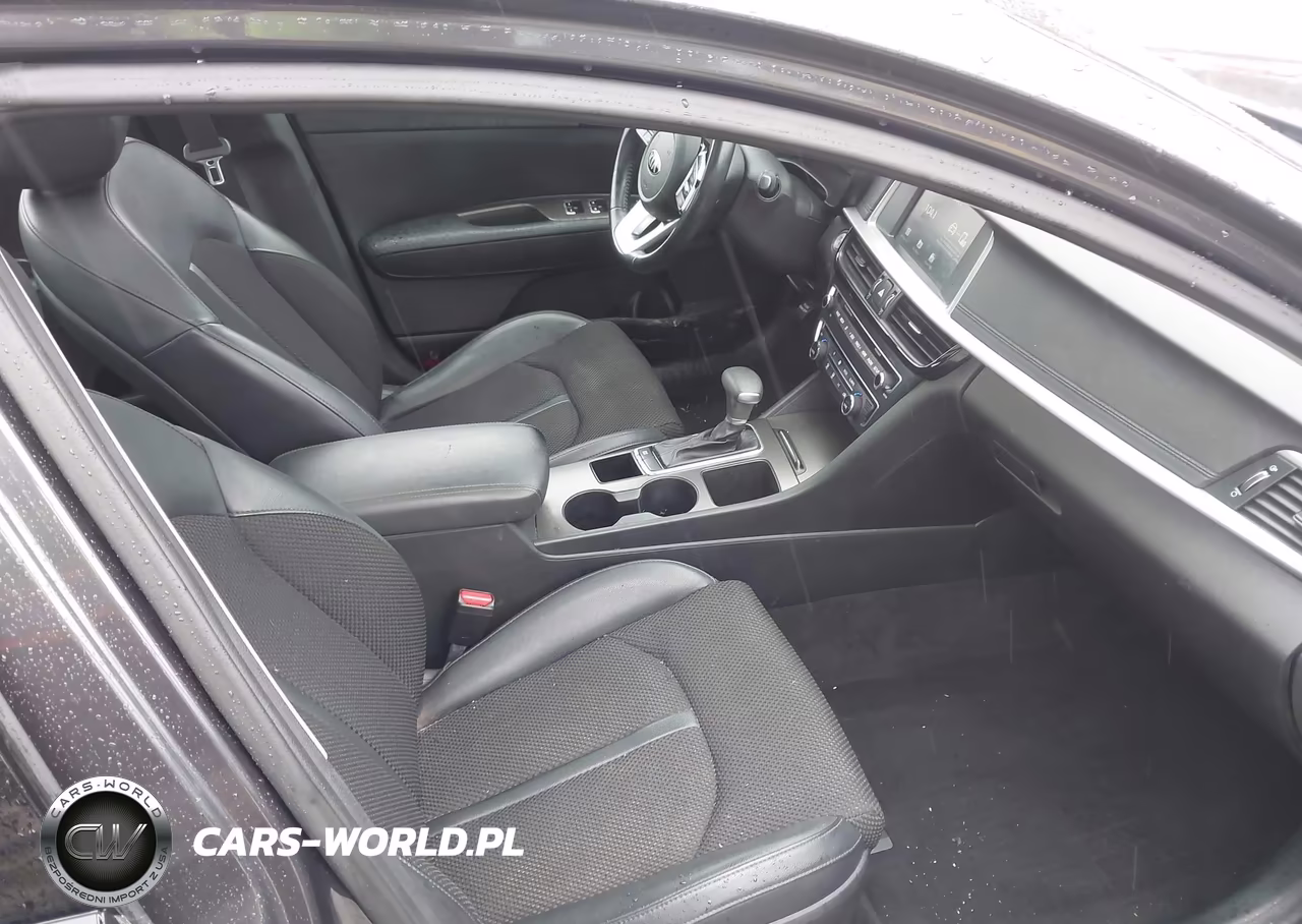 2019 Kia Optima S VIN:5XXGT4L35KG322542 - 5