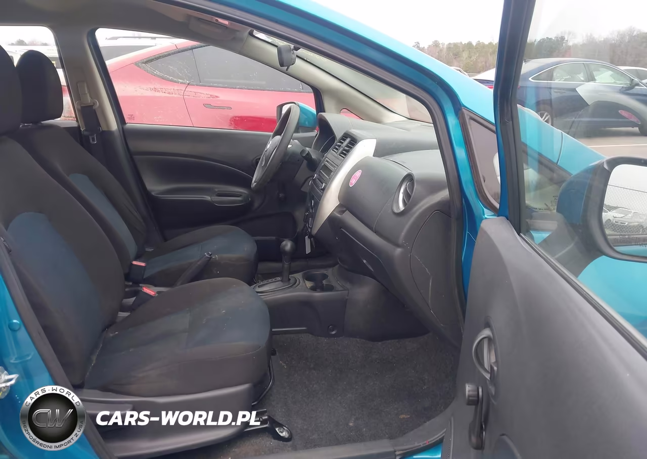 2016 Nissan Versa Note S Plus VIN:3N1CE2CPXGL370424 - 5