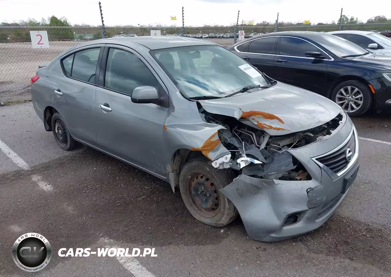 2014 Nissan Versa 1.6 Sv