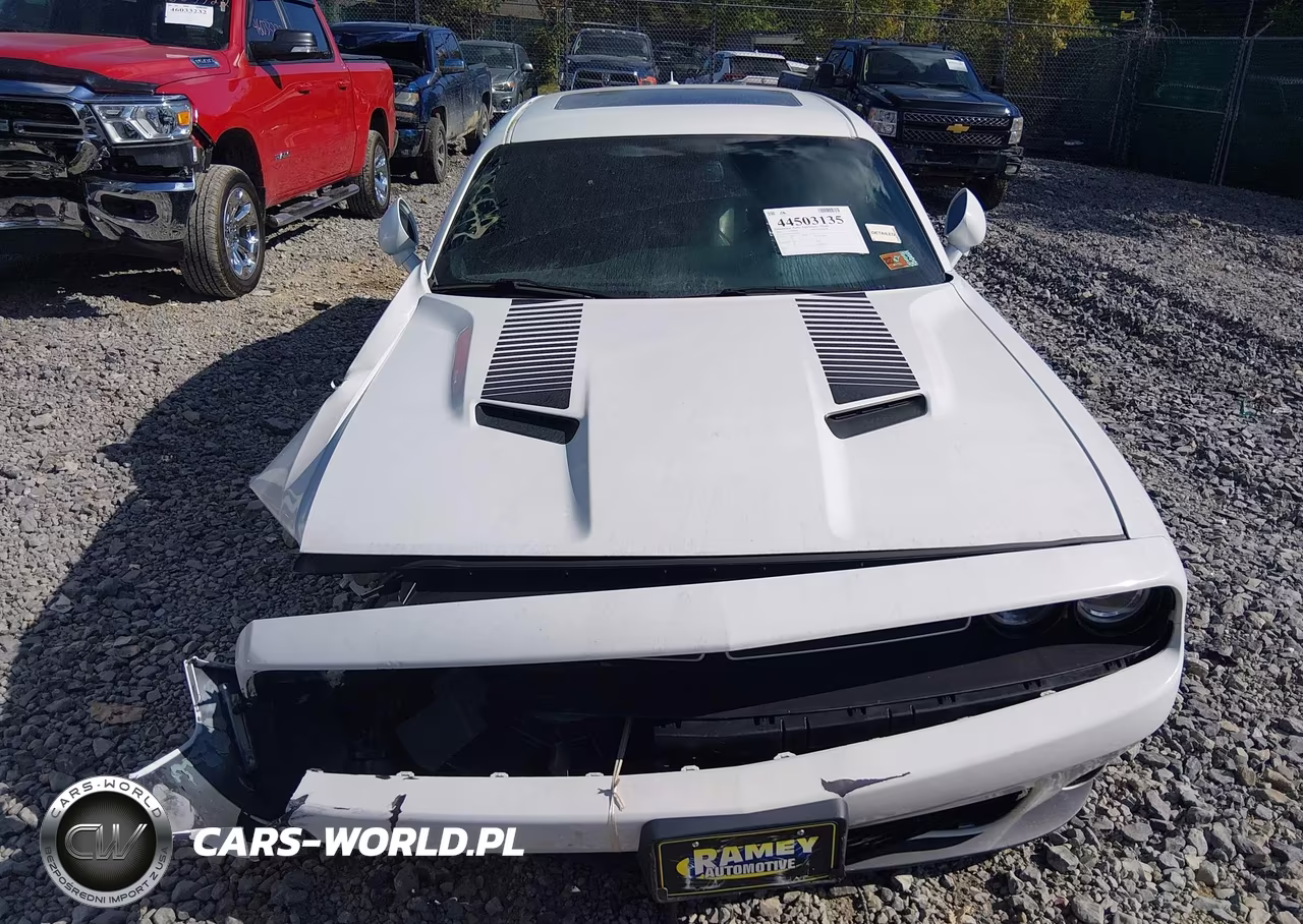 2018 Dodge Challenger Sxt Plus VIN:2C3CDZAG2JH258703 - 11