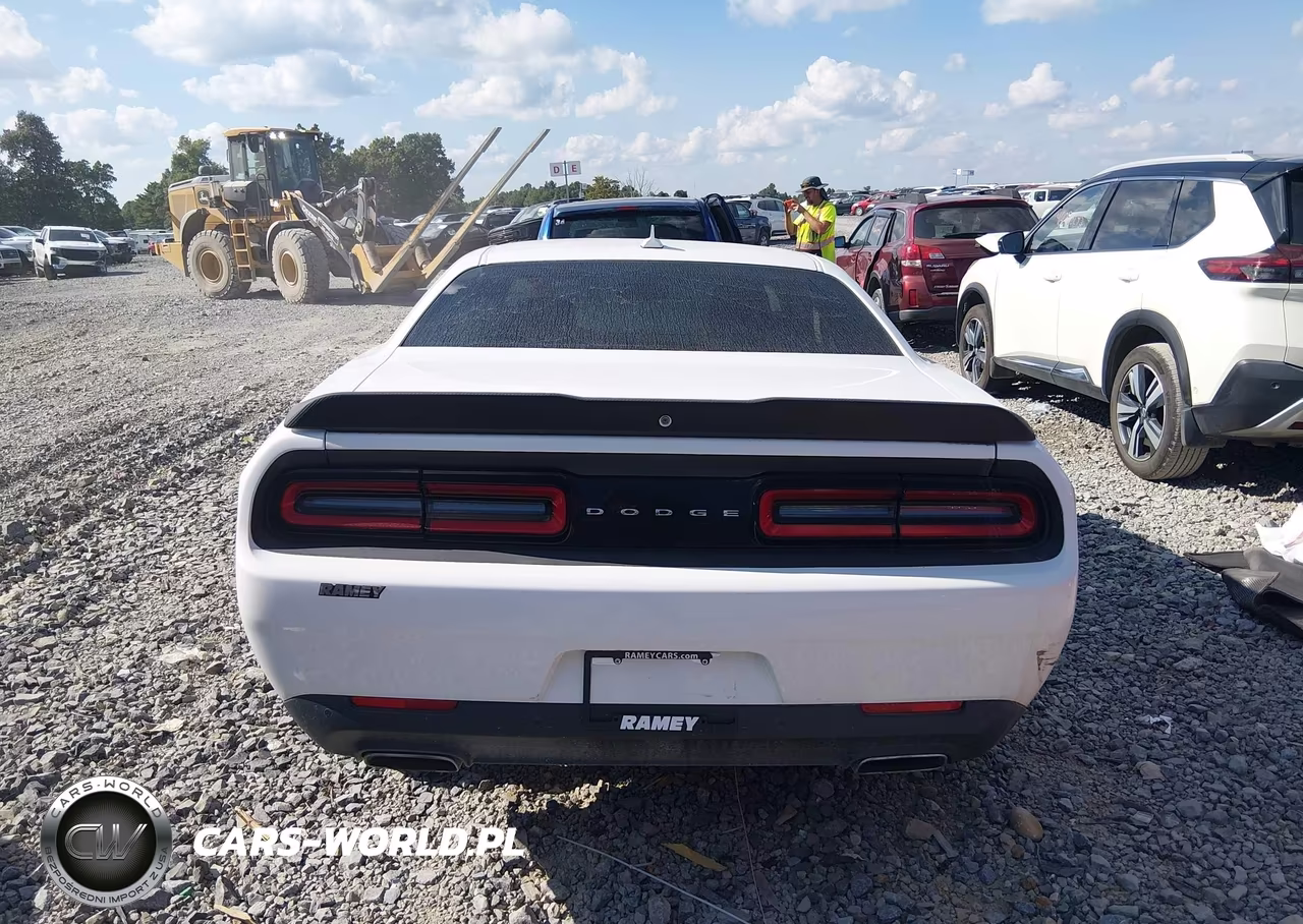2018 Dodge Challenger Sxt Plus VIN:2C3CDZAG2JH258703 - 15