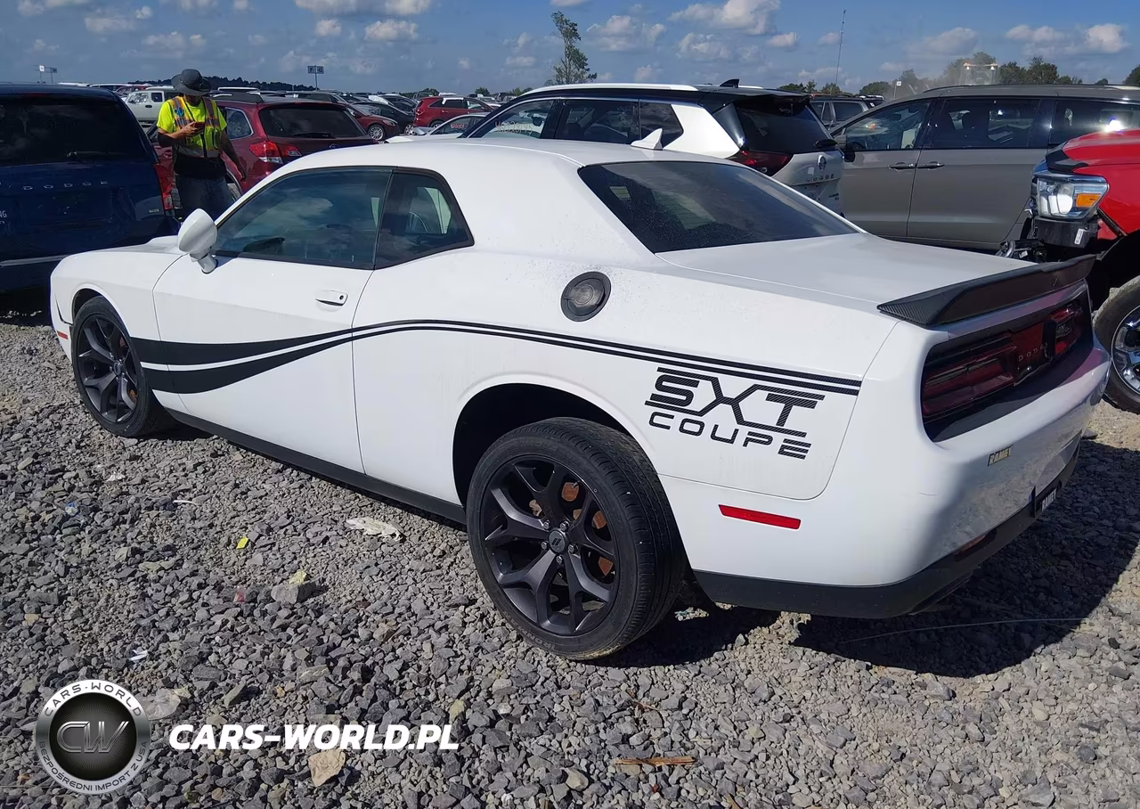 2018 Dodge Challenger Sxt Plus VIN:2C3CDZAG2JH258703 - 3