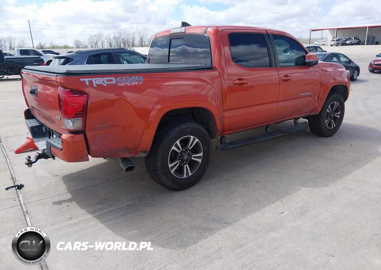 2017 Toyota Tacoma Trd Sport VIN:5TFCZ5AN3HX048797 - 4