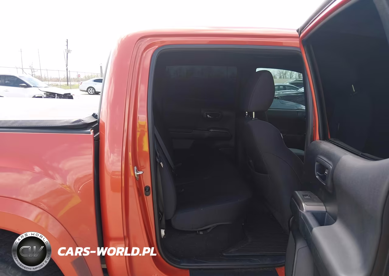 2017 Toyota Tacoma Trd Sport VIN:5TFCZ5AN3HX048797 - 8