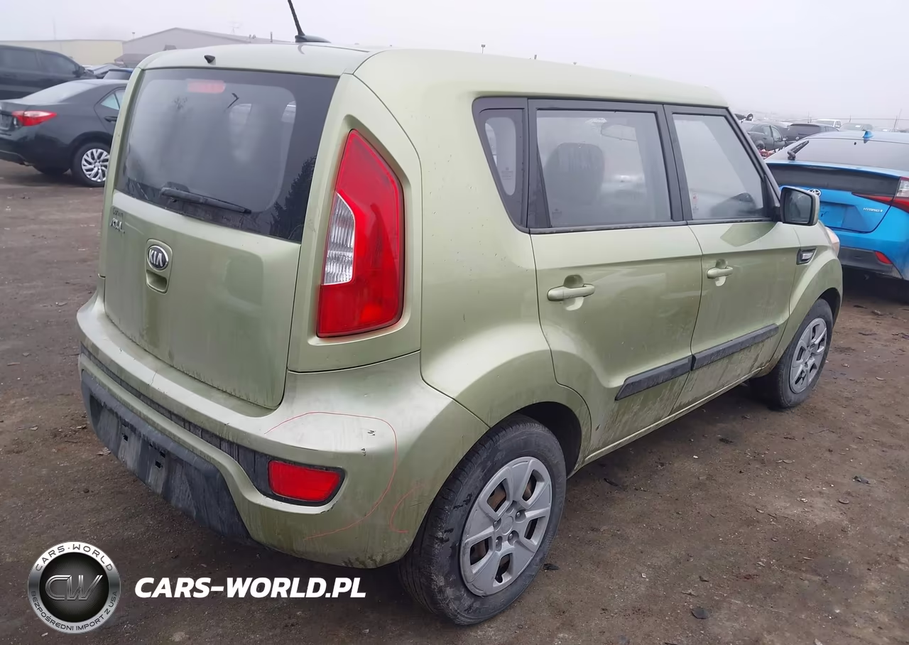 2013 Kia Soul VIN:KNDJT2A57D7576683 - 4