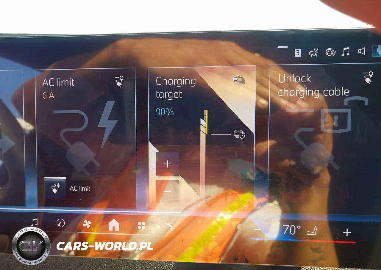 2025 BMW Ix xDrive50 VIN:WB523CF00SCS07882 - 17